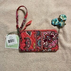 NWT Vera Bradley Call Me Coral Wristlet Coral Wallet Retired pattern